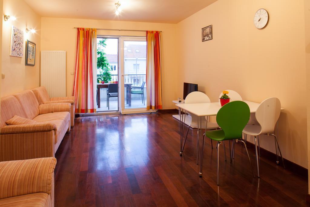 Apartments Tino Makarska Habitación foto