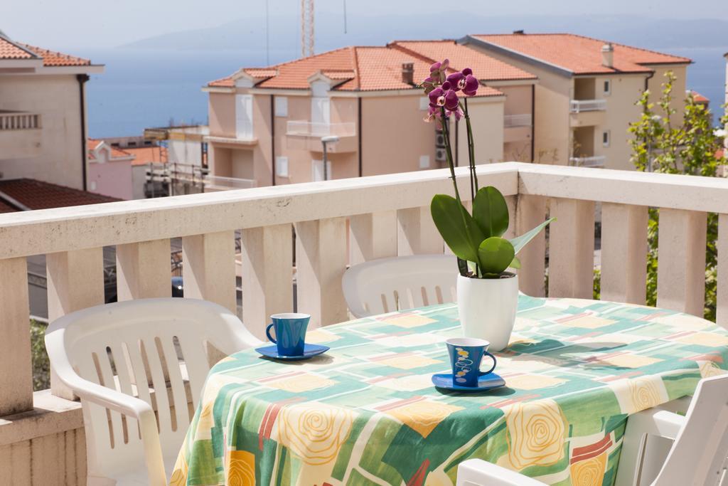 Apartments Tino Makarska Habitación foto