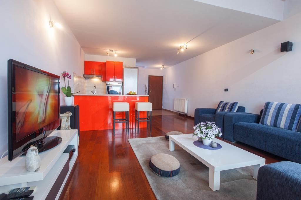 Apartments Tino Makarska Habitación foto